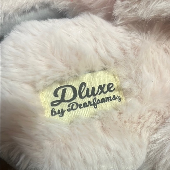 Dearfoams deLuxe Pink Plush Slippers with Cozy Design - Picture 5 of 7